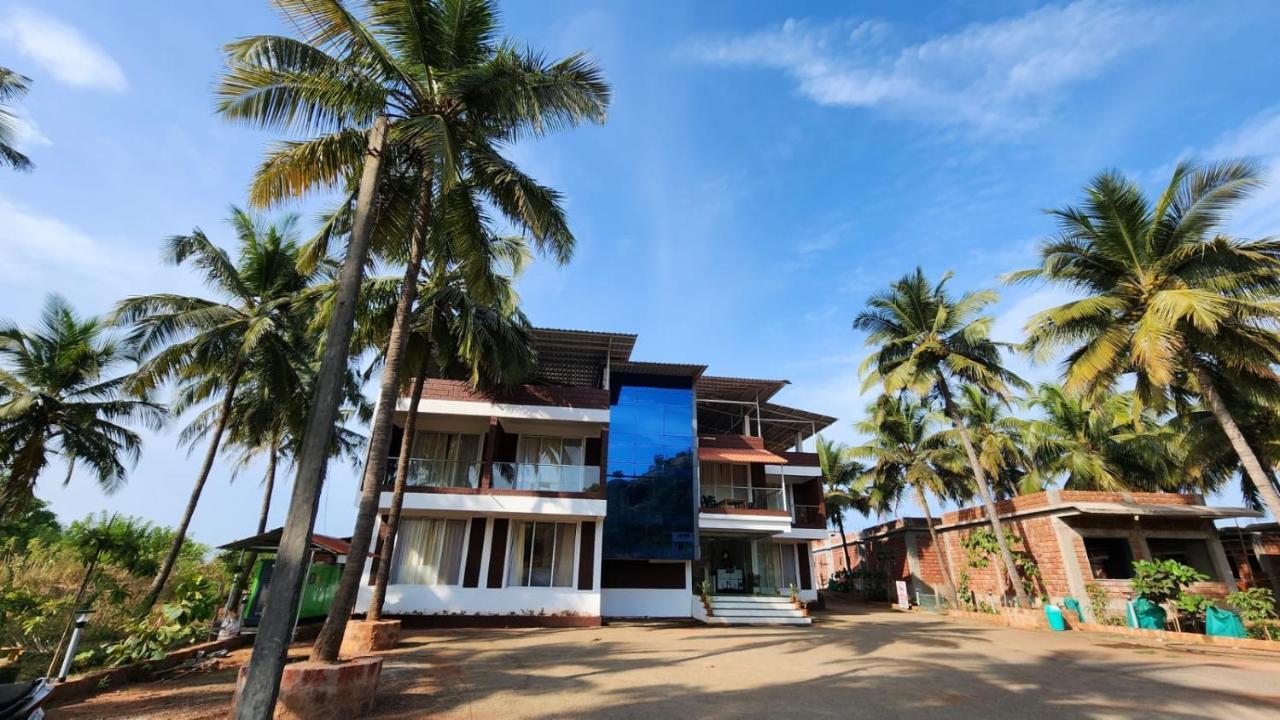 Coastal Bay Beach Resort Harnai エクステリア 写真