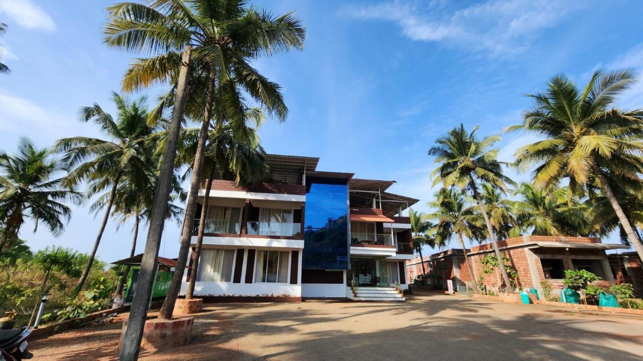 Coastal Bay Beach Resort Harnai エクステリア 写真